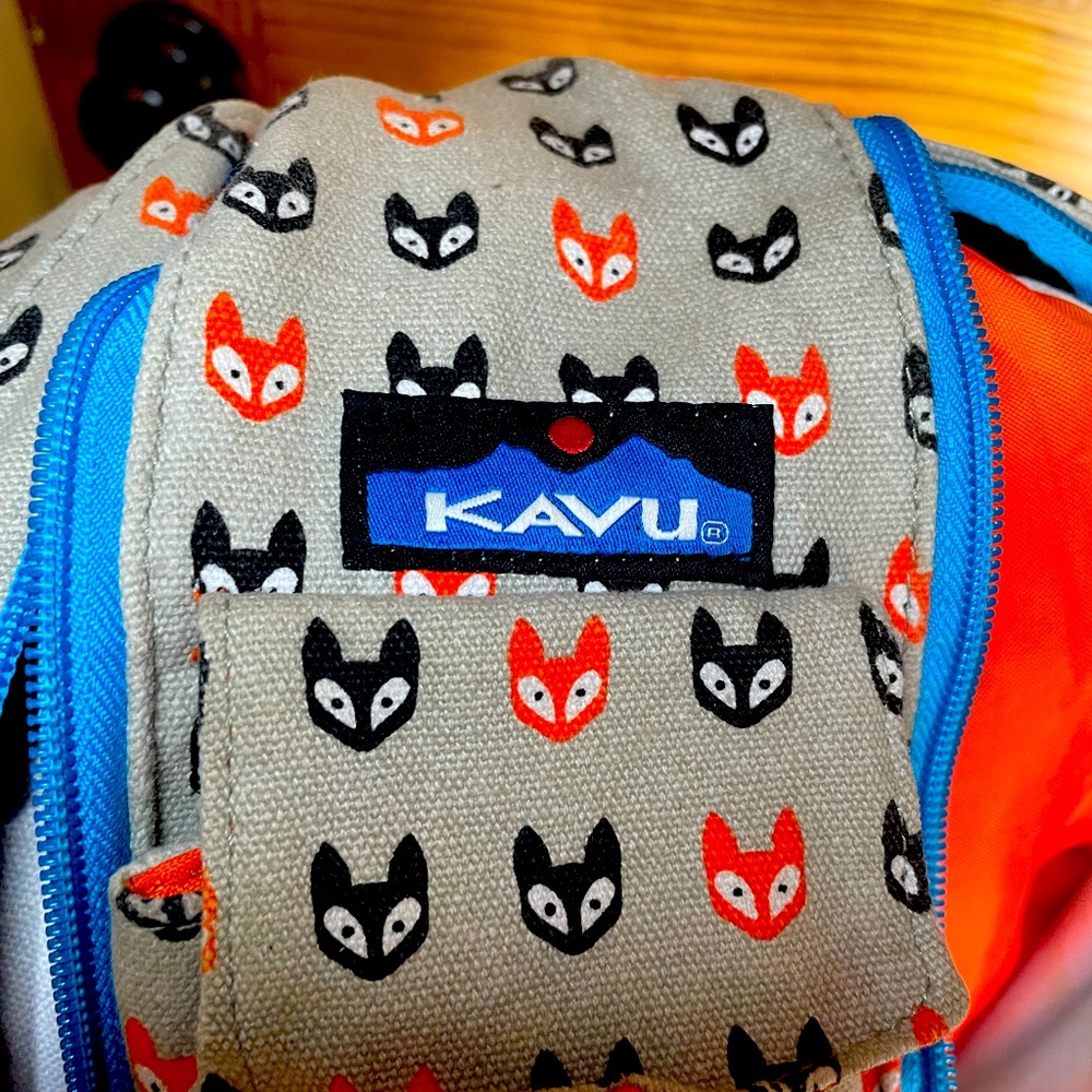 Kavu rope backpack with cute little foxes! 🦊
